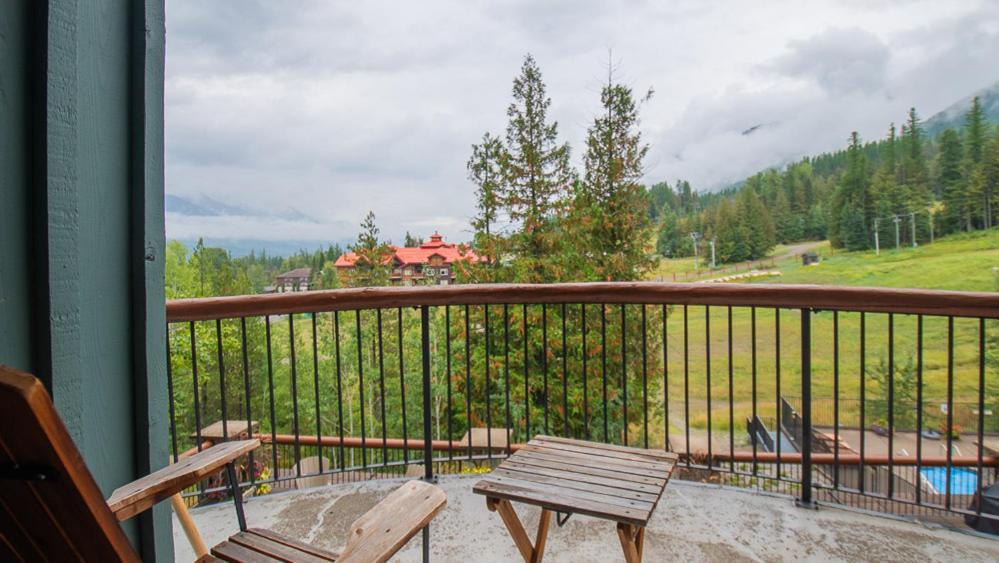 Snow Creek Lodge By Fernie Lodging Co Ngoại thất bức ảnh