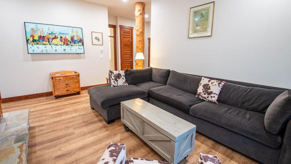 Snow Creek Lodge By Fernie Lodging Co Ngoại thất bức ảnh