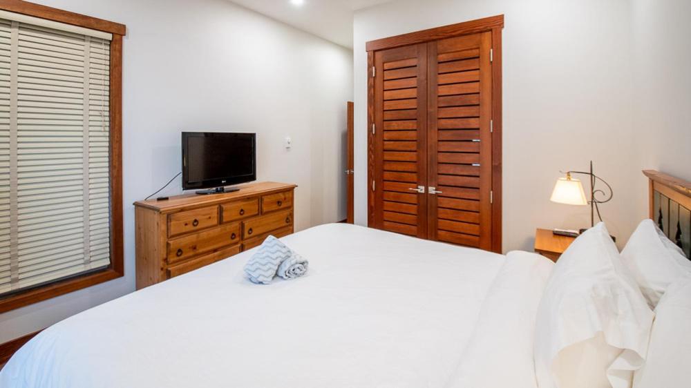 Snow Creek Lodge By Fernie Lodging Co Ngoại thất bức ảnh